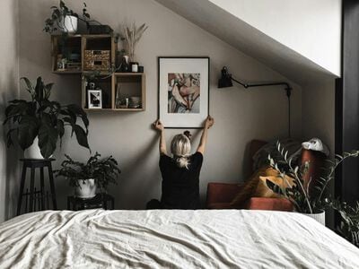 5 Essentials to Make a Guest Room Feel Like Home 5 Essentials to Make a Guest Room Feel Like Home