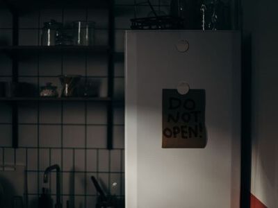 How Long Does Food Last In the Fridge Without Power?