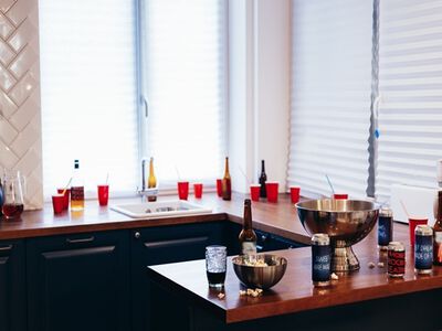 How to Clean Up Fast After a Watch Party