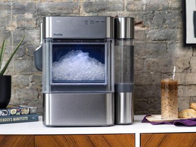 How Did the Countertop Ice Maker Become So Popular?