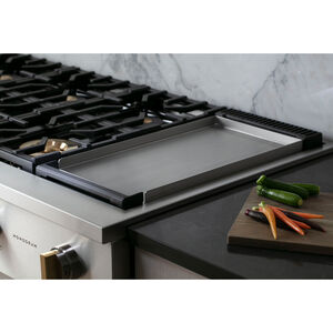 Monogram Professional Series 48 in. 6-Burner Natural Gas Rangetop with Griddle, Simmer Burner & Power Burner - Stainless Steel, , hires
