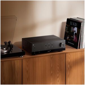 Yamaha 2-Channel Hi-Fi Stereo Receiver with Bluetooth - Black, , hires