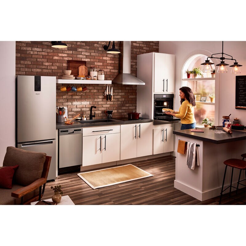 Whirlpool 24 in. 2.9 cu. ft. Smart Electric Single Wall Oven with True European Convection - Fingerprint Resistant Stainless, , hires