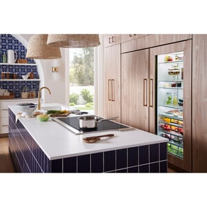 Wolf Transitional Series 36 in. Induction Cooktop with 5 Smoothtop Burners - Black, , hires