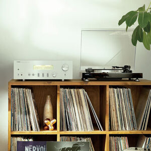 Yamaha Integrated Amplifier - Silver, , hires