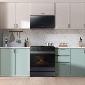 Samsung Bespoke 30 in. 6 cu. ft. Smart Air Fry True European Convection Slide-In Gas Range with 5 Sealed Burners & Griddle - Matte Black Steel, Matte Black Steel, hires