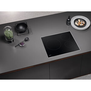 Miele 24 in. 3-Burner Smart Induction Cooktop with Power Burner - Black, , hires