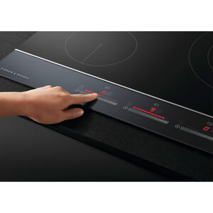 Fisher & Paykel Series 7 36 in. 5-Burner Induction Cooktop with Simmer Burner & Power Burner - Black Glass, , hires