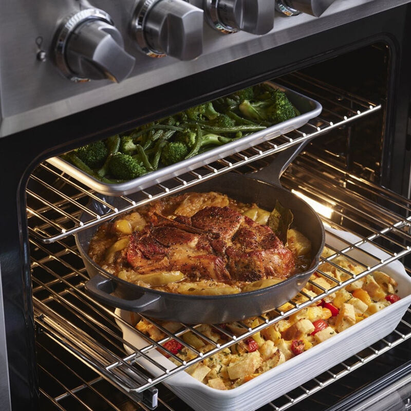 Viking 3 Series 30 in. 4.7 cu. ft. True European Convection Dual Fuel Range with 5 Sealed Burners - Cast Black, , hires