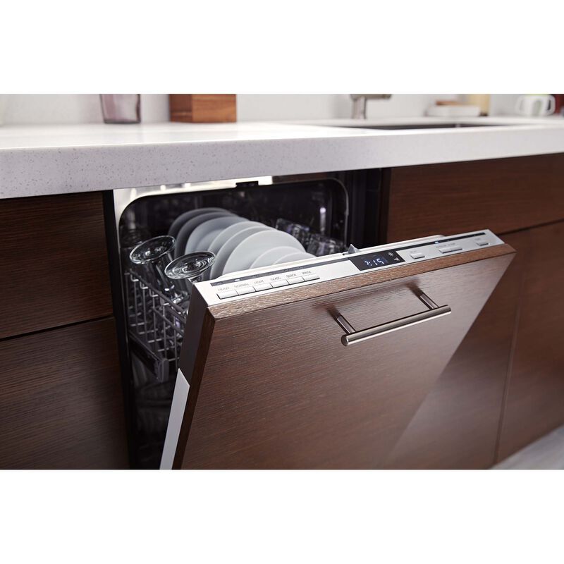 Whirlpool 18" BuiltIn Dishwasher with Top Control, 50 dBA Sound Level, 8 Place Settings & 6