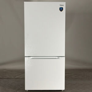 Midea 30 in. 18.7 cu. ft. Garage-Ready Bottom Freezer Refrigerator - White (Open Box Excellent Condition), , hires