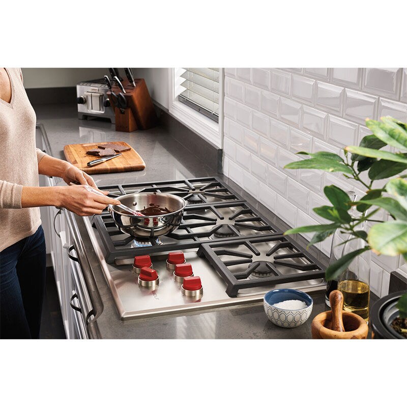 Wolf Professional Series 36 in. 5-Burner Natural Gas Cooktop with Simmer Burner & Power Burner - Stainless Steel, , hires