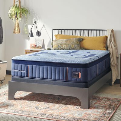 Stearns & Foster Lux Hybrid Elite Plush King Size Mattress | 533454-61K