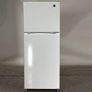 GE 24 in. 11.6 cu. ft. Top Freezer Refrigerator - White (Open Box Excellent Condition), , hires