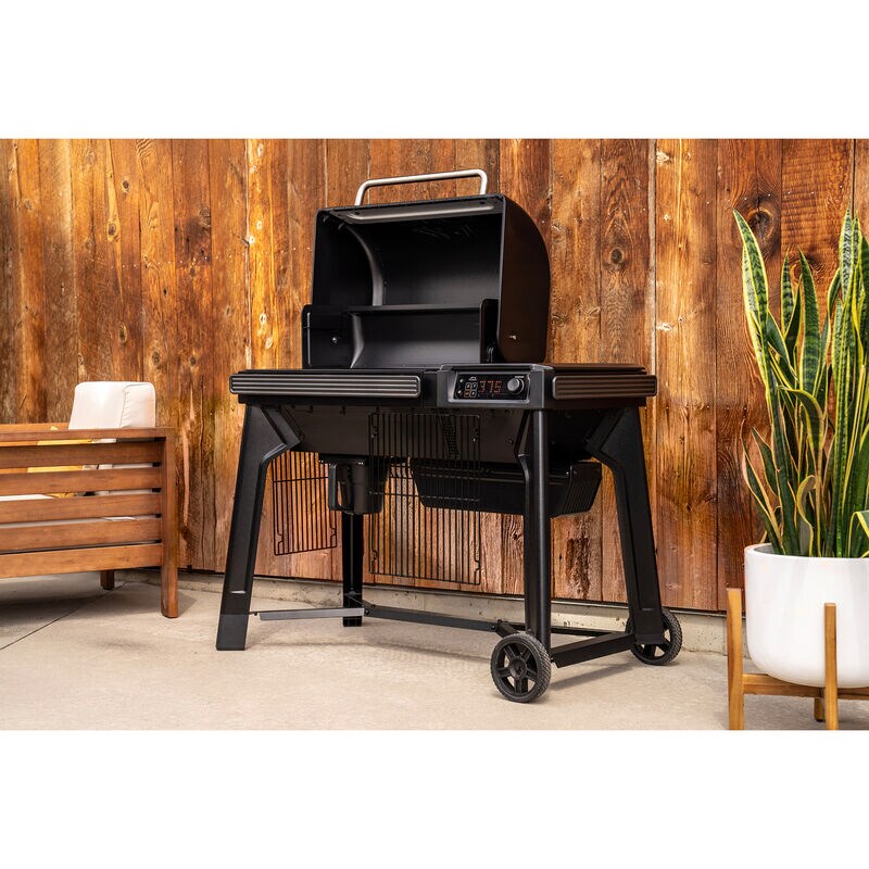 Traeger Woodridge Wood Pellets Grill - Black, , hires
