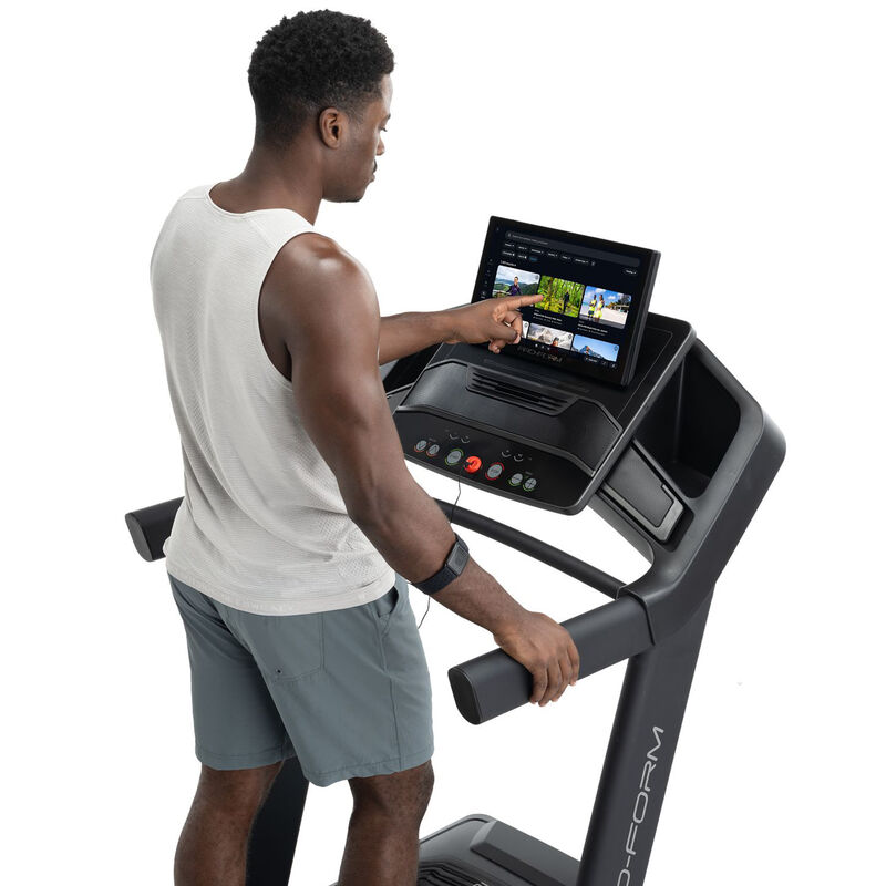 Pro-Form Carbon Pro 9000 Treadmill, , hires