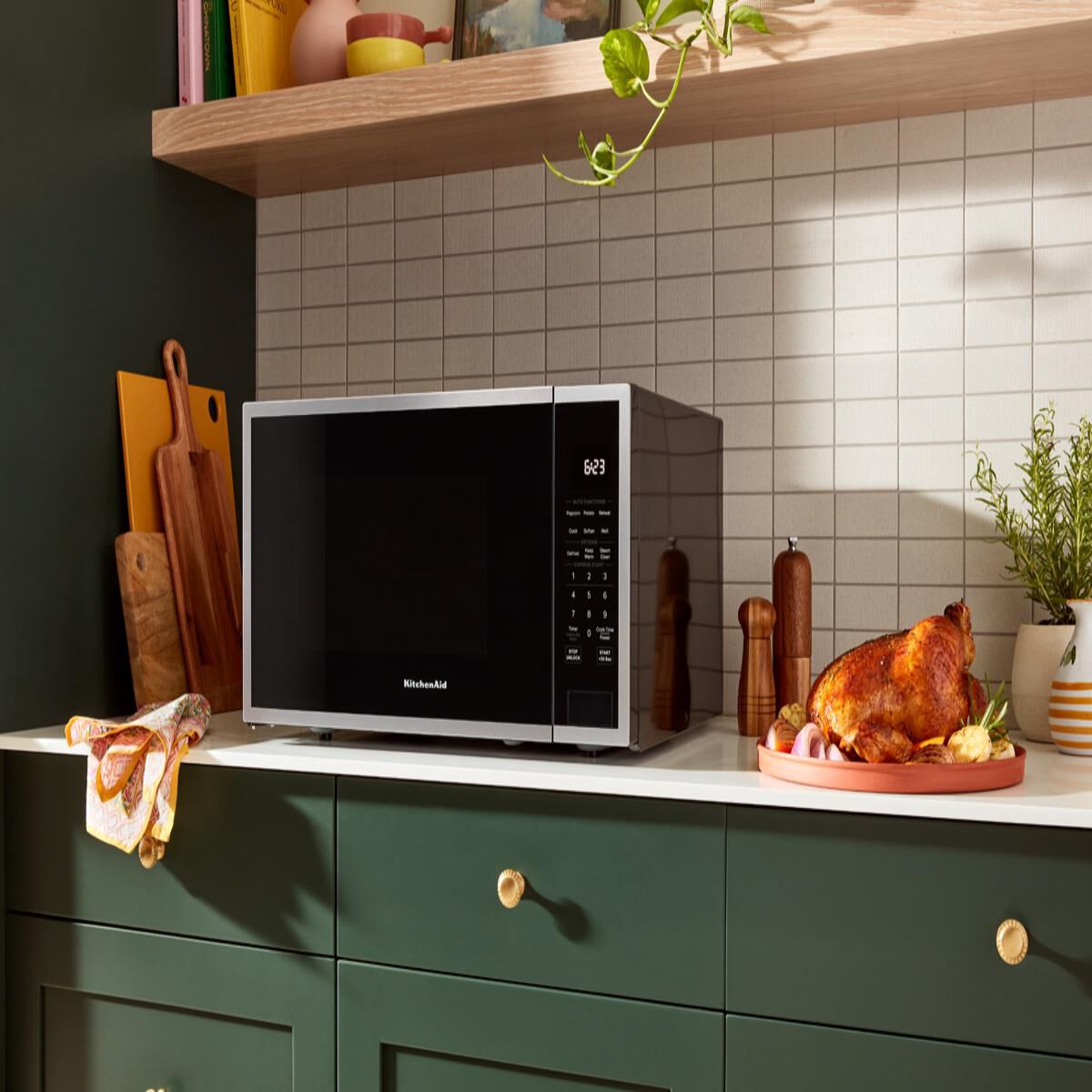 KitchenAid 22 in. 1.6 cu. ft. 1200W Countertop Microwave with
