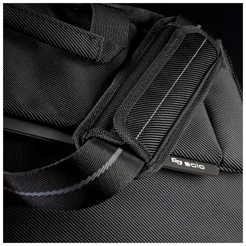 Solo Chrysler 17.3" Laptop Briefcase, , hires