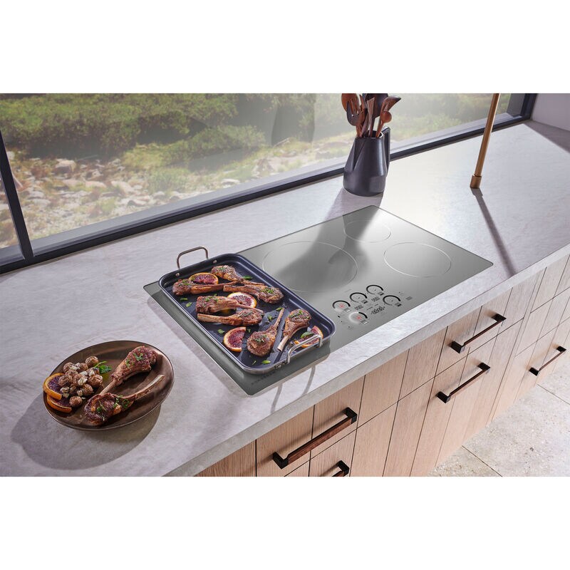 Monogram 36 in. 5-Burner Smart Induction Cooktop with Power Burner - Silver, , hires