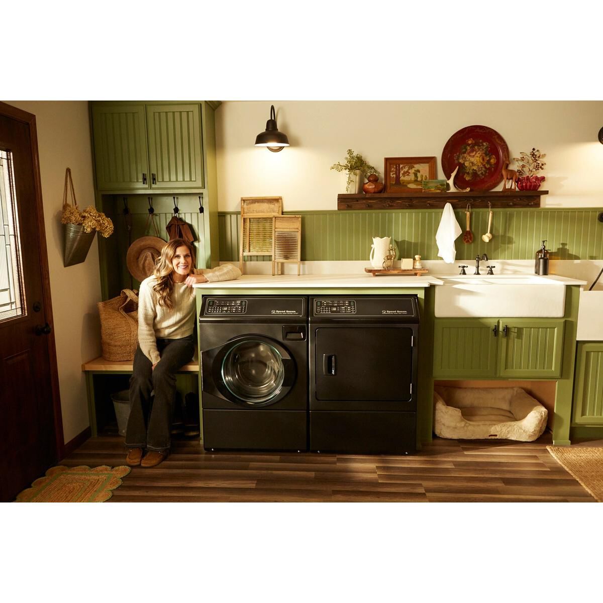 Speed Queen FF7 27 in. 3.5 cu. ft. Front Load Washer with Pet Plus