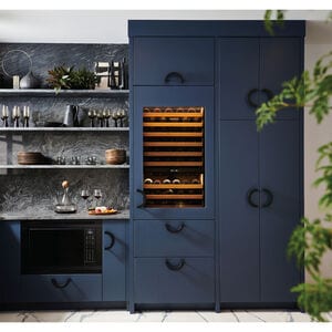 Wolf 24 in. 1.5 cu. ft. 900W Countertop/Built-In (Convertible) Microwave with Convection & Sensor Cooking - Black, , hires