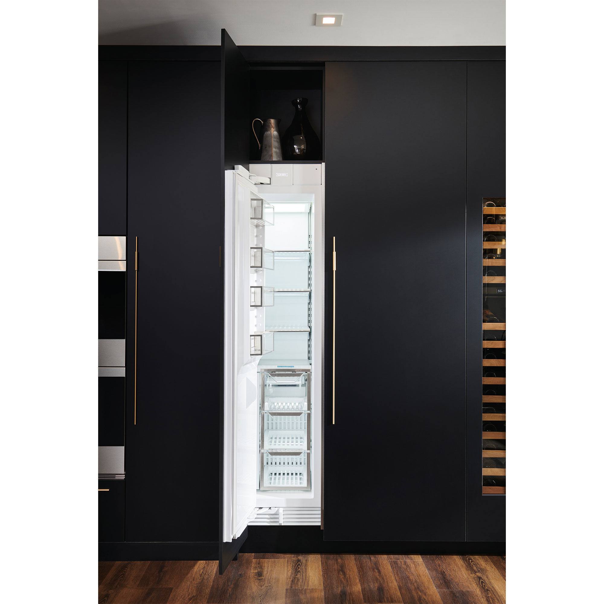 Sub-Zero Designer 18 in. 8.8 cu. ft. Built-in Smart Double-Drawers