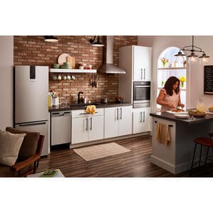 Whirlpool 24 in. 2.9 cu. ft. Smart Electric Single Wall Oven with True European Convection - Fingerprint Resistant Stainless, , hires