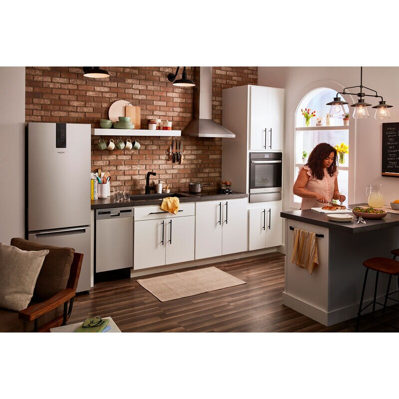 Whirlpool 24 in. 2.9 cu. ft. Smart Electric Single Wall Oven with True European Convection - Fingerprint Resistant Stainless, , hires