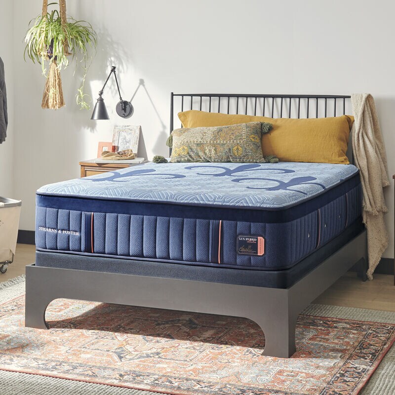 Stearns & Foster Lux Hybrid Soft Tight Top Mattress - King Size, , hires