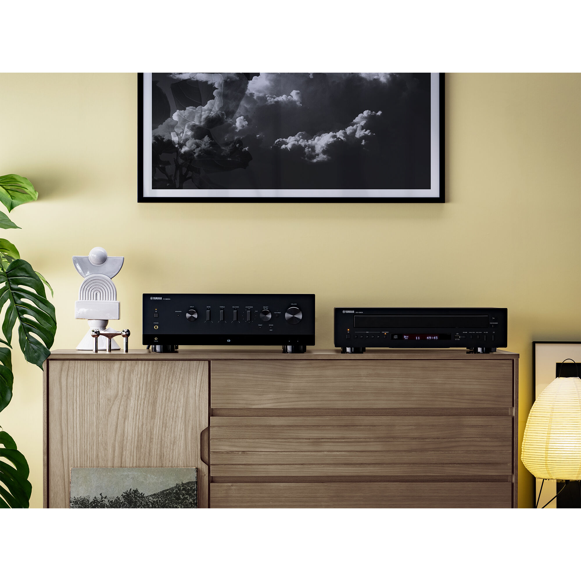Yamaha 5-Disc CD Changer with USB Playback - Black | P.C. Richard