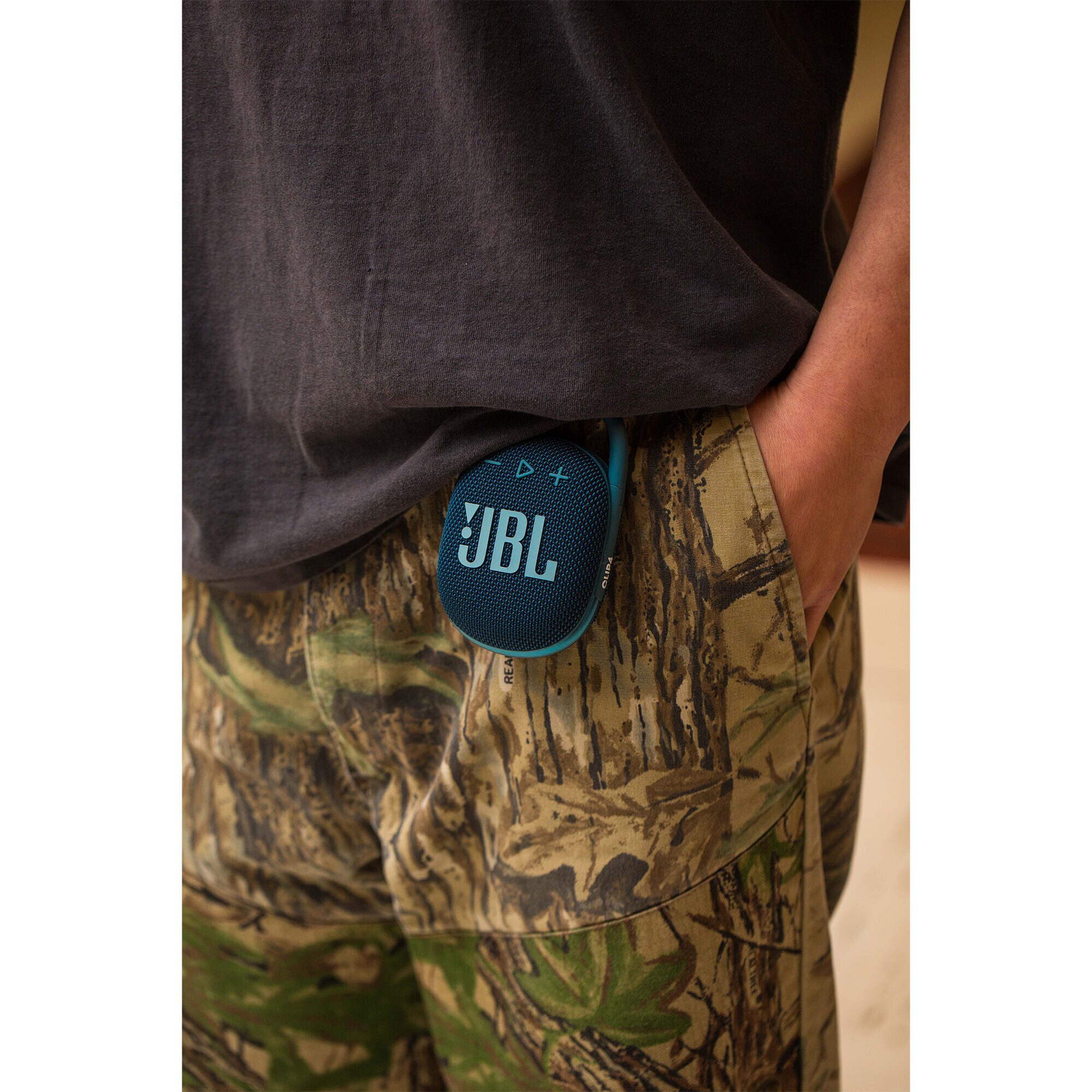 Jbl belt shop clip speaker