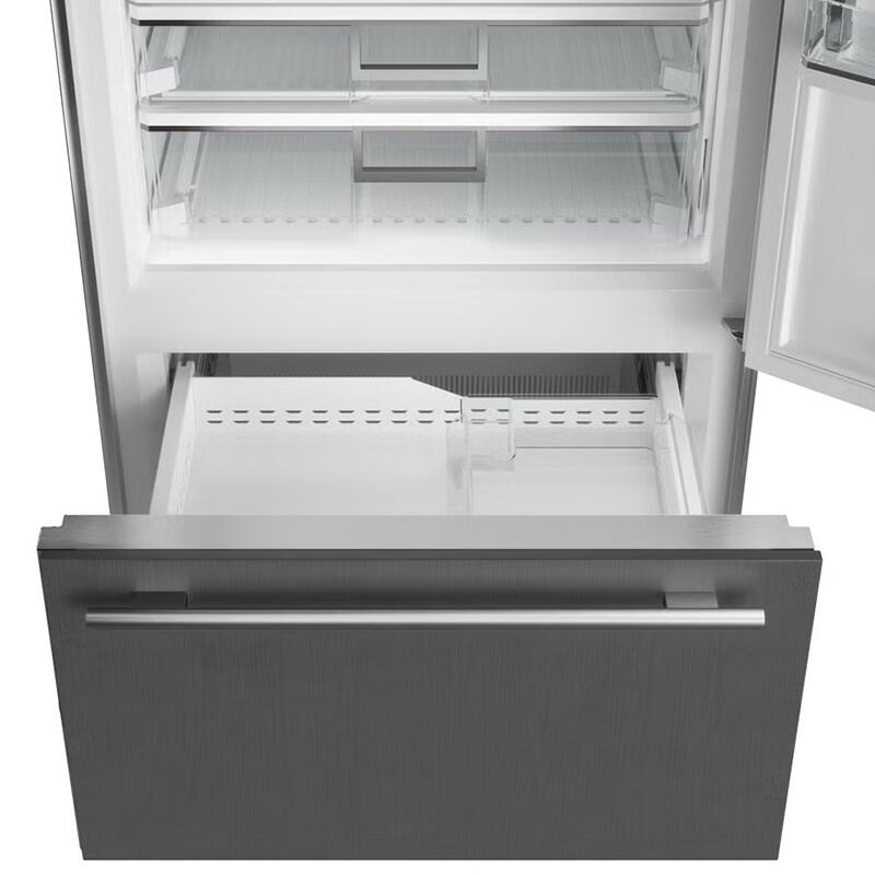 Sub-Zero Classic Series 36 in. Built-In 20.7 cu. ft. Left-Hinged Smart Bottom Freezer Refrigerator with Tubular Handles & Internal Water Dispenser - Stainless Steel, , hires