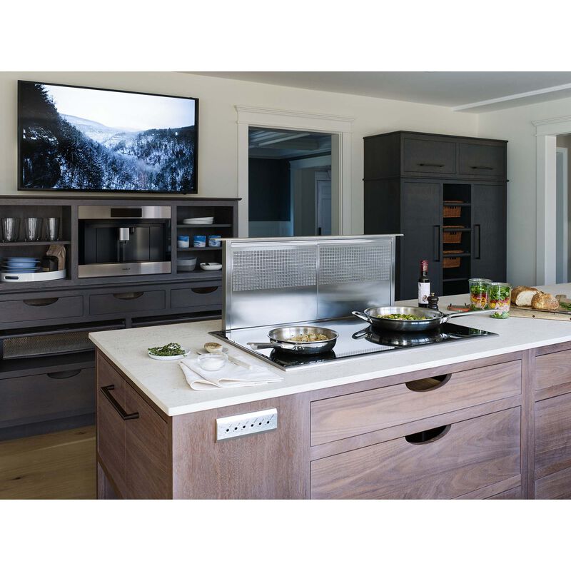 Wolf 36" Induction Cooktop with 5 Burners Black P.C. Richard & Son