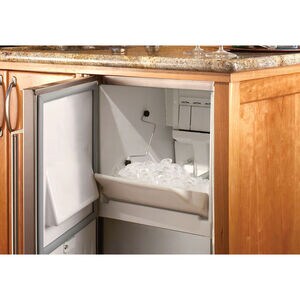Perlick ADA Compliant Series 15 in. Built-In Undercounter Outdoor Ice Maker with 22 lb. Ice Storage - Custom Panel Ready, , hires