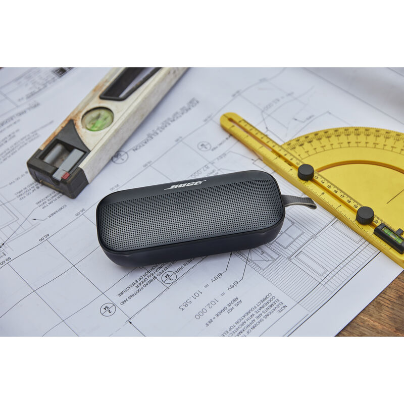 Bose SoundLink Flex Bluetooth speaker, , hires