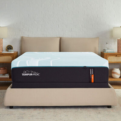 Tempur-Pedic LuxeAdapt 2.0 Firm Queen Size Mattress | 107541-51Q