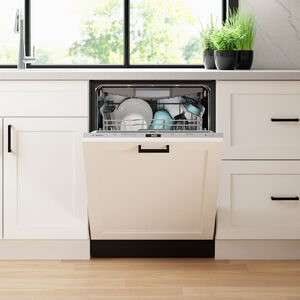Bosch Benchmark 24 in. Smart Built-In Dishwasher with Top Control, 39 dBA Sound Level, 16 Place Settings, 9 Wash Cycles & Sanitize Cycle - Custom Panel Ready, Custom Panel Required, hires