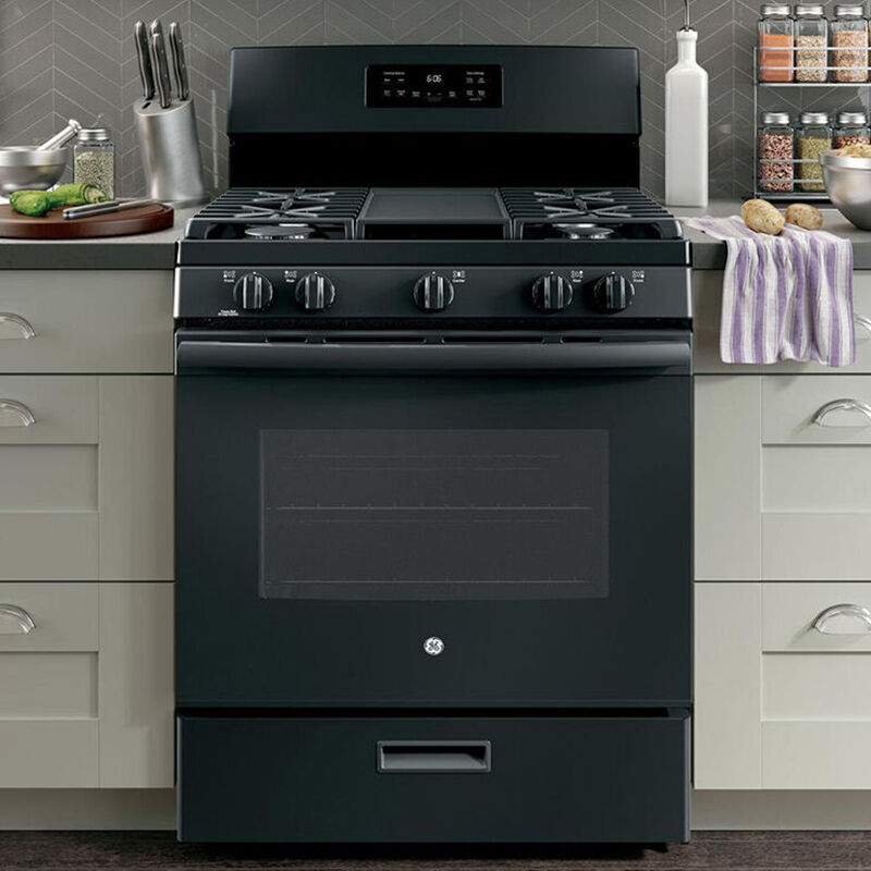GE 30 in. 5 cu. ft. Gas Range with 5 Sealed Burners & Griddle - Black, Black, hires