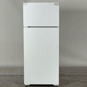 GE 28 in. 17.5 cu. ft. Top Freezer Refrigerator - Smooth White (Open Box Excellent Condition), , hires