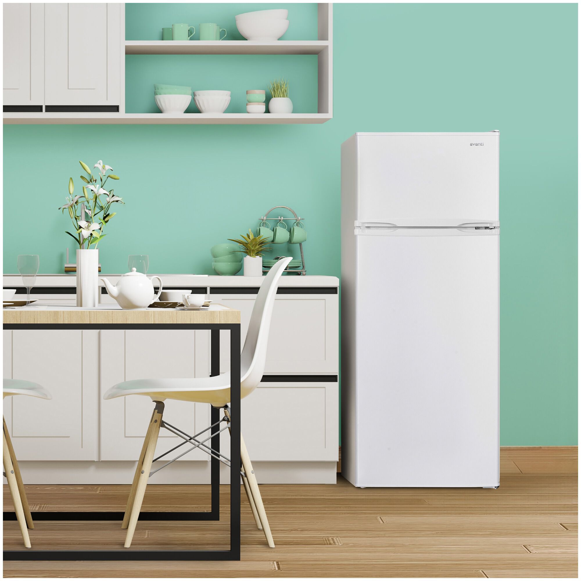 Avanti 21 in. 7.5 cu. ft. Top Freezer Refrigerator - White | P.C.