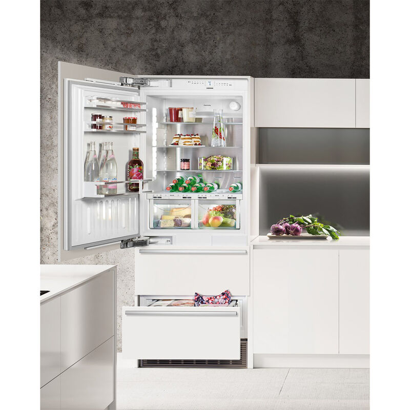 Liebherr 30 in. BuiltIn 14.1 cu. ft. Counter Depth Bottom Freezer