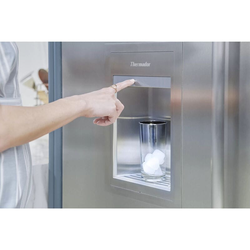 Thermador 18 in. 7.8 cu. ft. Built-in Smart Double-Drawers Compact Upright Freezer with Ice-Maker & Adjustable Shelves - Custom Panel Ready, , hires