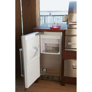 Sub-Zero 15 in. Built-In Ice Maker with 25 Lbs. Ice Storage Capacity & Digital Control - Custom Panel Ready, , hires