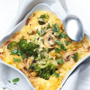 Miele 24 in. 0.9 cu. ft. 900W Built-In Microwave with Sensor Cooking - Black, , hires