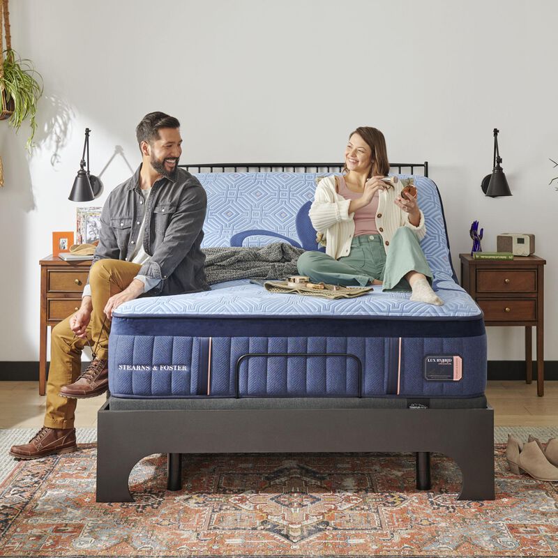 Stearns & Foster Lux Hybrid Elite Plush King Size Mattress, , hires