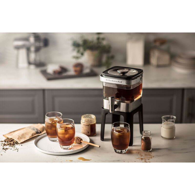 Highly recommended: KitchenAid Cold Brew Maker. Amazing Coffee. : r/coldbrew