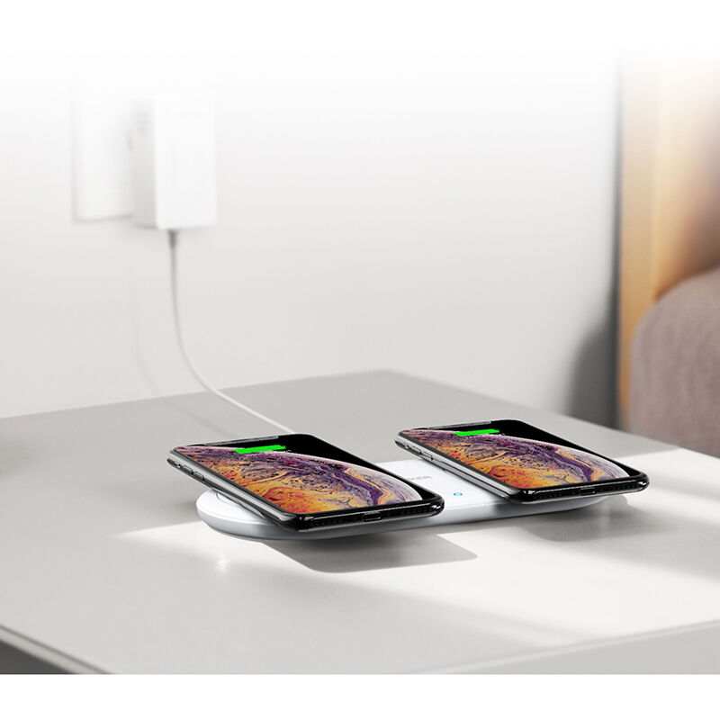 Anker PowerWave 10W Qi Certified Dual Surface Wireless Charging Pad | Richard & Son