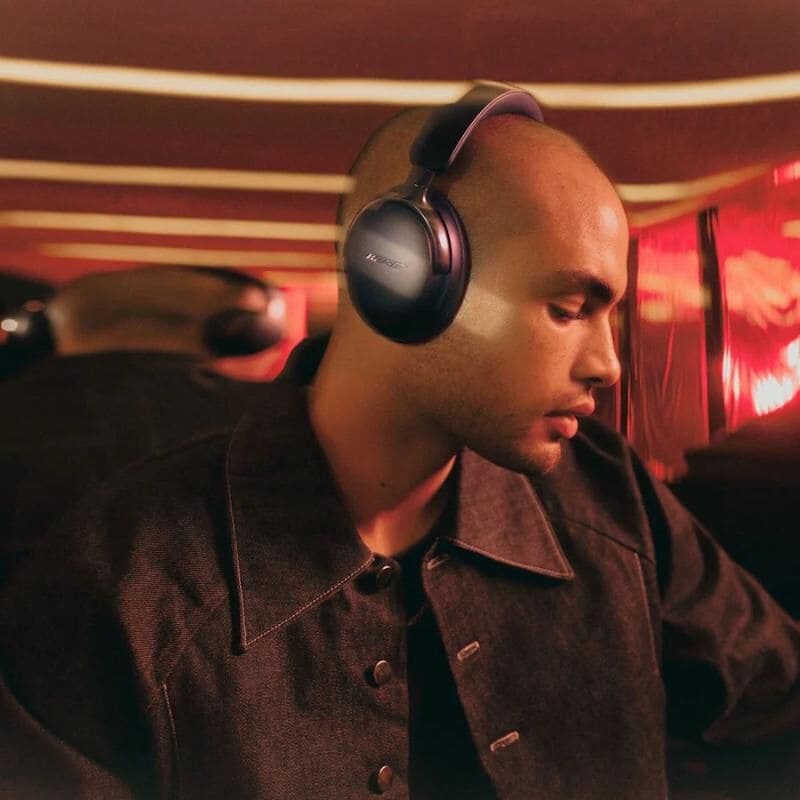 Bose QuietComfort Ultra Headphones (2nd Gen) - Wireless Noise Cancelling Headphones in Black, , hires