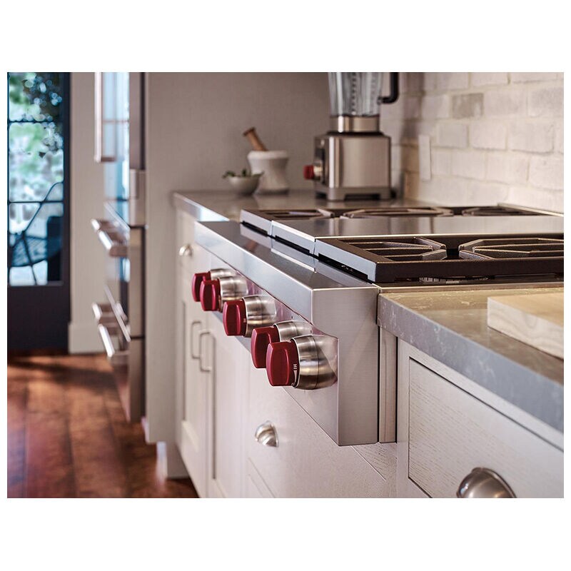 Wolf 36 in. 4-Burner LP Gas Rangetop with Grill & Power Burner - Stainless Steel, , hires