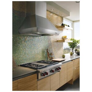 Wolf 36 in. 4-Burner Natural Gas Rangetop with Griddle & Power Burner - Stainless Steel, , hires